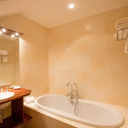 Les De L'ecrit'vin - En Plein Coeur Du Centre-ville 3* Beaune (Cote d'Or)