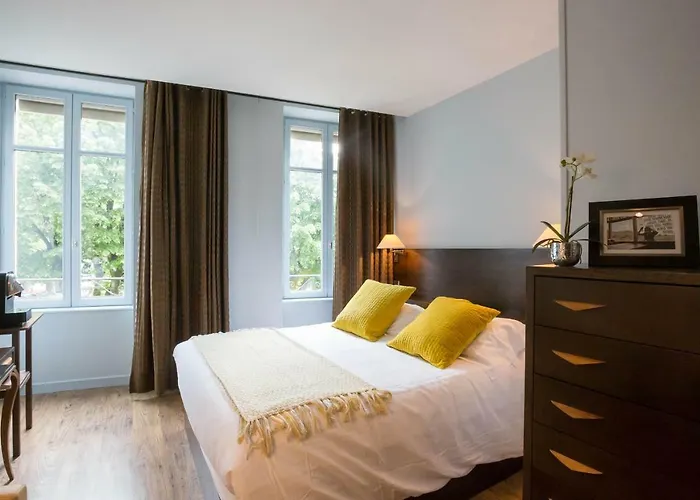 Les De L'ecrit'vin - En Plein Coeur Du Centre-ville